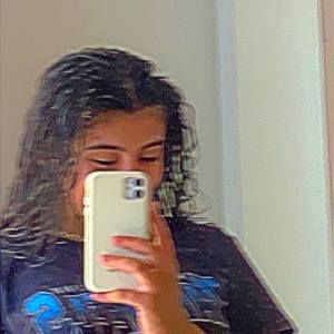 Meet your Posher, Adriana